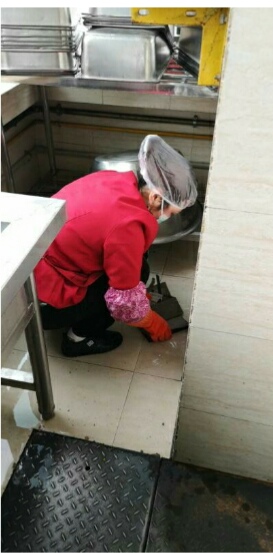 03.jpg