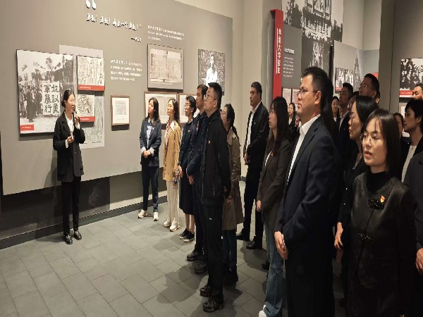 cc6664a9bea076109a9a3c97426c316_副本.jpg cc6664a9bea076109a9a3c97426c316_副本.jpg